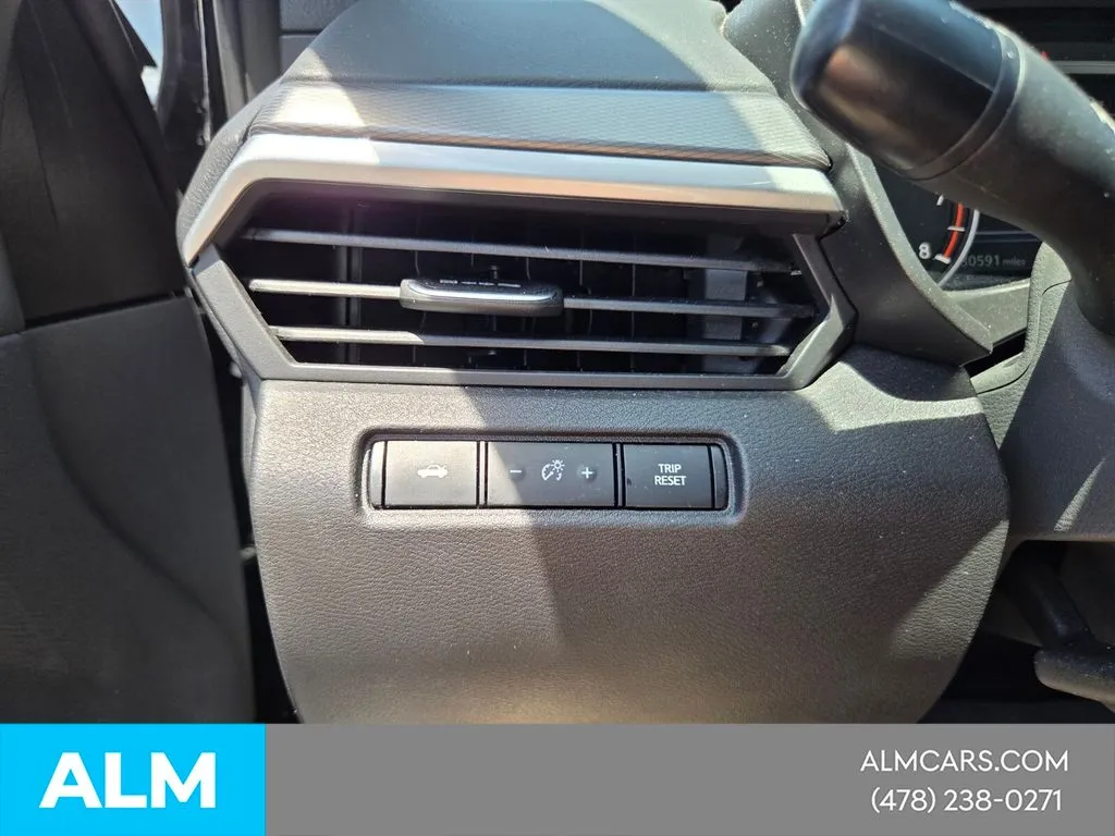 2025 Nissan Altima SR - Photo 26