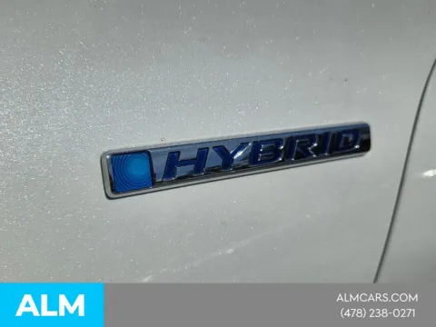 More photos of 2022 Honda Accord Hybrid Touring at Genesis Macon, GA