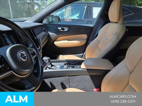 More photos of 2021 Volvo XC60 T5 Inscription at Genesis Macon, GA