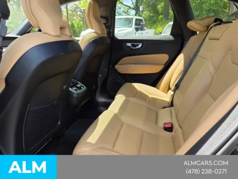 More photos of 2021 Volvo XC60 T5 Inscription at Genesis Macon, GA