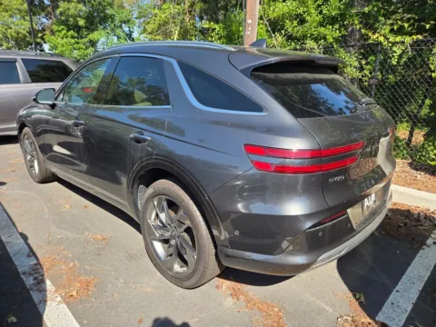 More photos of 2025 Genesis Electrified GV70 Advanced at Genesis Macon, GA
