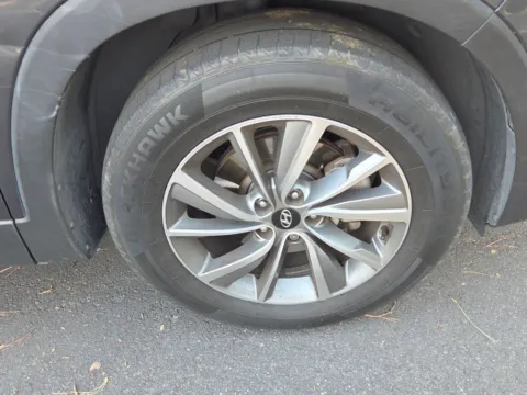 More photos of 2020 Hyundai Santa Fe SEL at Genesis Macon, GA