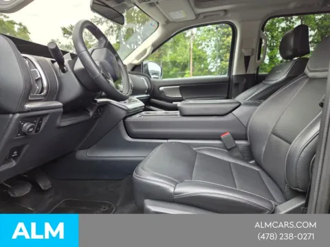 More photos of 2025 Ford Expedition Platinum at Genesis Macon, GA