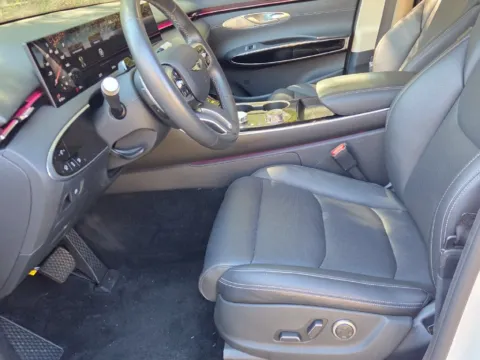 More photos of 2026 Genesis GV70 2.5T at Genesis Macon, GA