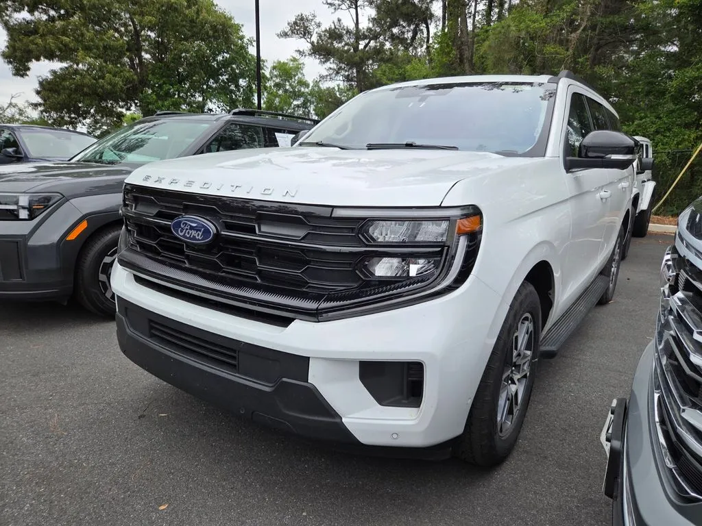 White 2025 Ford Expedition Active for sale in Macon, GA