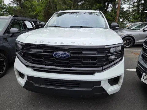Photos of 2025 Ford Expedition Active for sale in Macon, GA at Genesis Macon