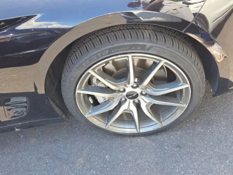 More photos of 2025 Genesis G70 2.5T at Genesis Macon, GA
