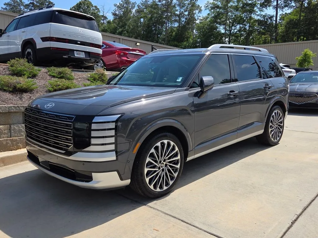 2026 Hyundai Palisade Calligraphy Hybrid AWD's photo