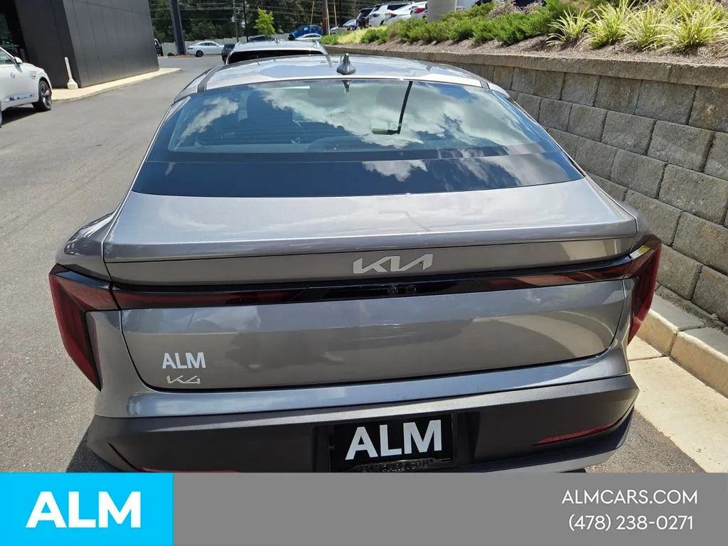 2025 Kia K4 LXS - Photo 12