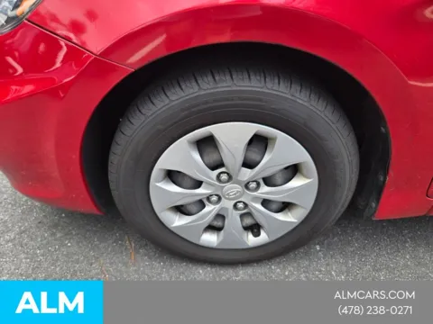 More photos of 2015 Hyundai Accent GLS at Genesis Macon, GA