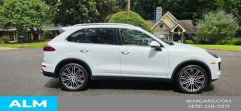 More photos of 2017 Porsche Cayenne Turbo at Genesis Macon, GA
