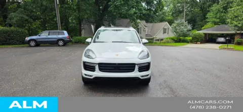 More photos of 2017 Porsche Cayenne Turbo at Genesis Macon, GA