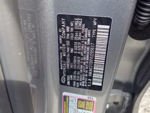 More photos of 2027 Genesis GV70 2.5T Advanced at Genesis Macon, GA