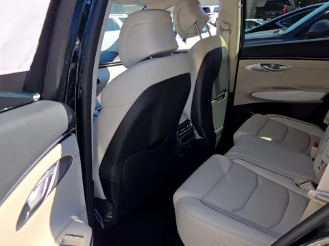 More photos of 2027 Genesis GV70 2.5T Advanced at Genesis Macon, GA