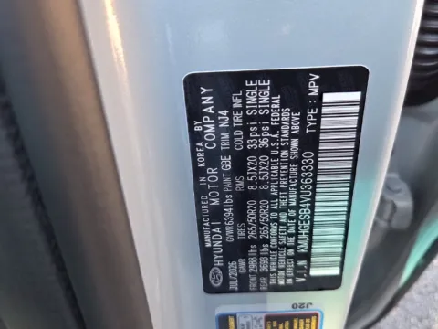 More photos of 2027 Genesis GV80 2.5T Select at Genesis Macon, GA