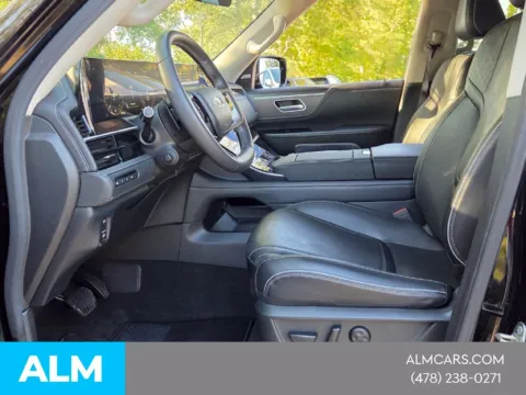 More photos of 2025 INFINITI QX80 LUXE at Genesis Macon, GA