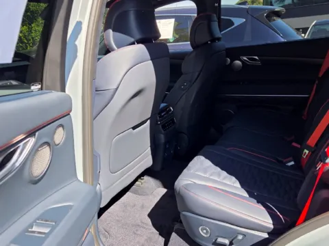 More photos of 2027 Genesis GV80 Coupe 3.5T at Genesis Macon, GA