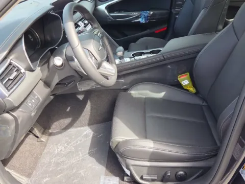 More photos of 2027 Genesis G70 2.5T at Genesis Macon, GA