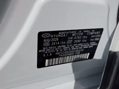 More photos of 2027 Genesis G70 2.5T at Genesis Macon, GA
