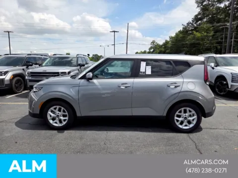 Photos of 2025 Kia Soul LX for sale in Macon, GA at Genesis Macon
