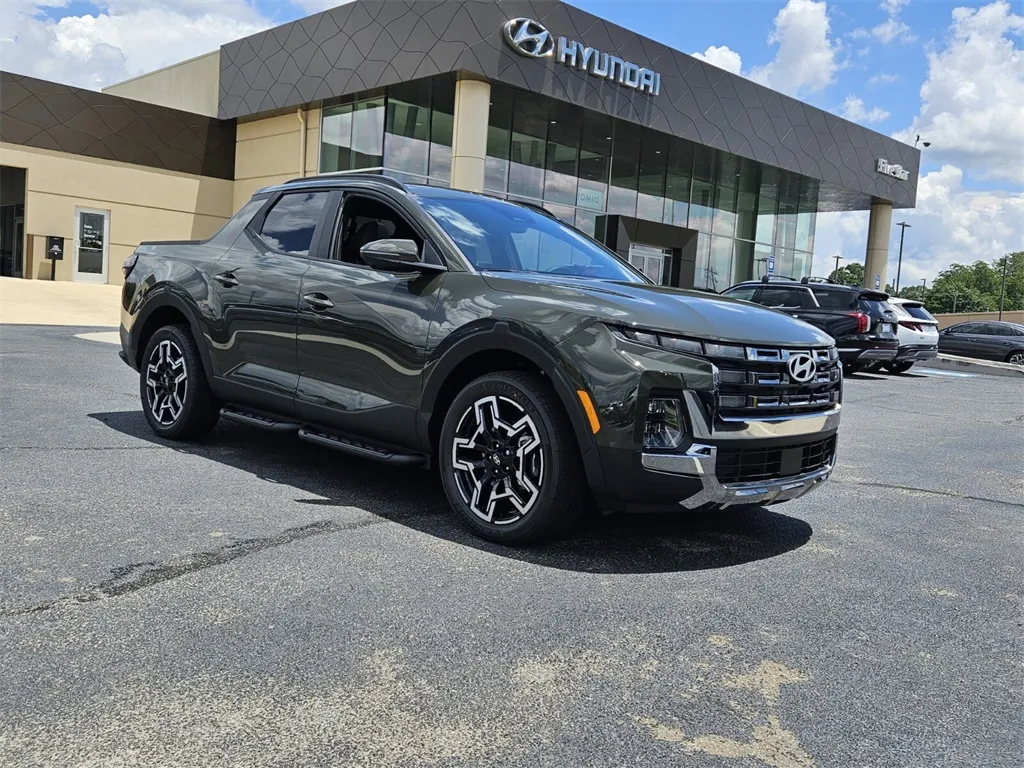 Green 2025 Hyundai Santa Cruz Limited for sale in Warner Robins, GA