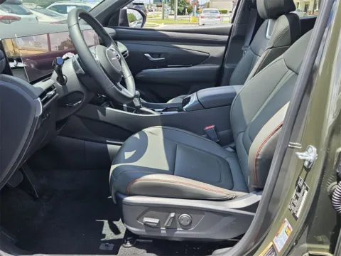 More photos of 2025 Hyundai Santa Cruz Limited at ALM Hyundai Warner Robins, GA