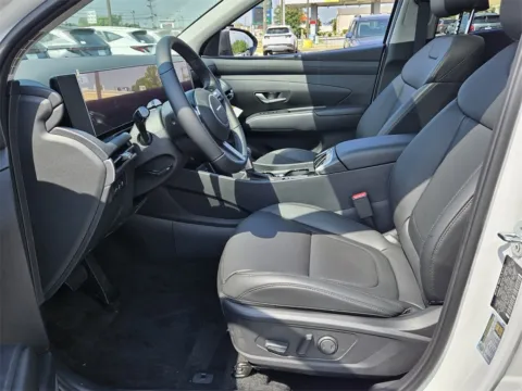 More photos of 2025 Hyundai Tucson SEL Convenience at ALM Hyundai Warner Robins, GA