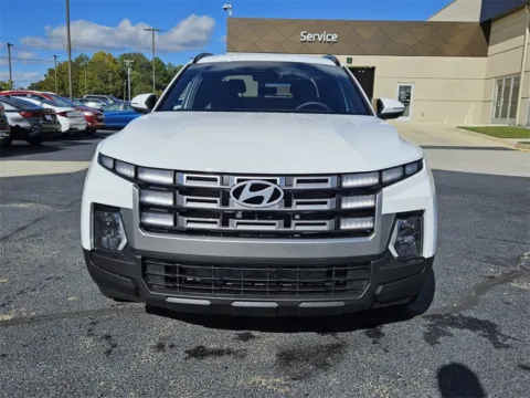 Photos of 2025 Hyundai Santa Cruz SEL for sale in Warner Robins, GA at ALM Hyundai Warner Robins