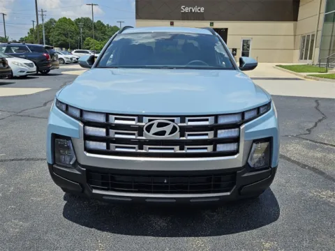 Photos of 2025 Hyundai Santa Cruz SEL for sale in Warner Robins, GA at ALM Hyundai Warner Robins