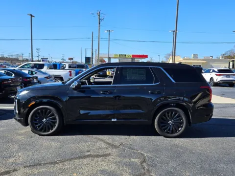 More photos of 2025 Hyundai Palisade Calligraphy Night Edition at Hyundai Warner Robins, GA