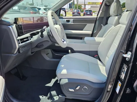 More photos of 2025 Hyundai Santa Fe Hybrid Limited at Hyundai Warner Robins, GA