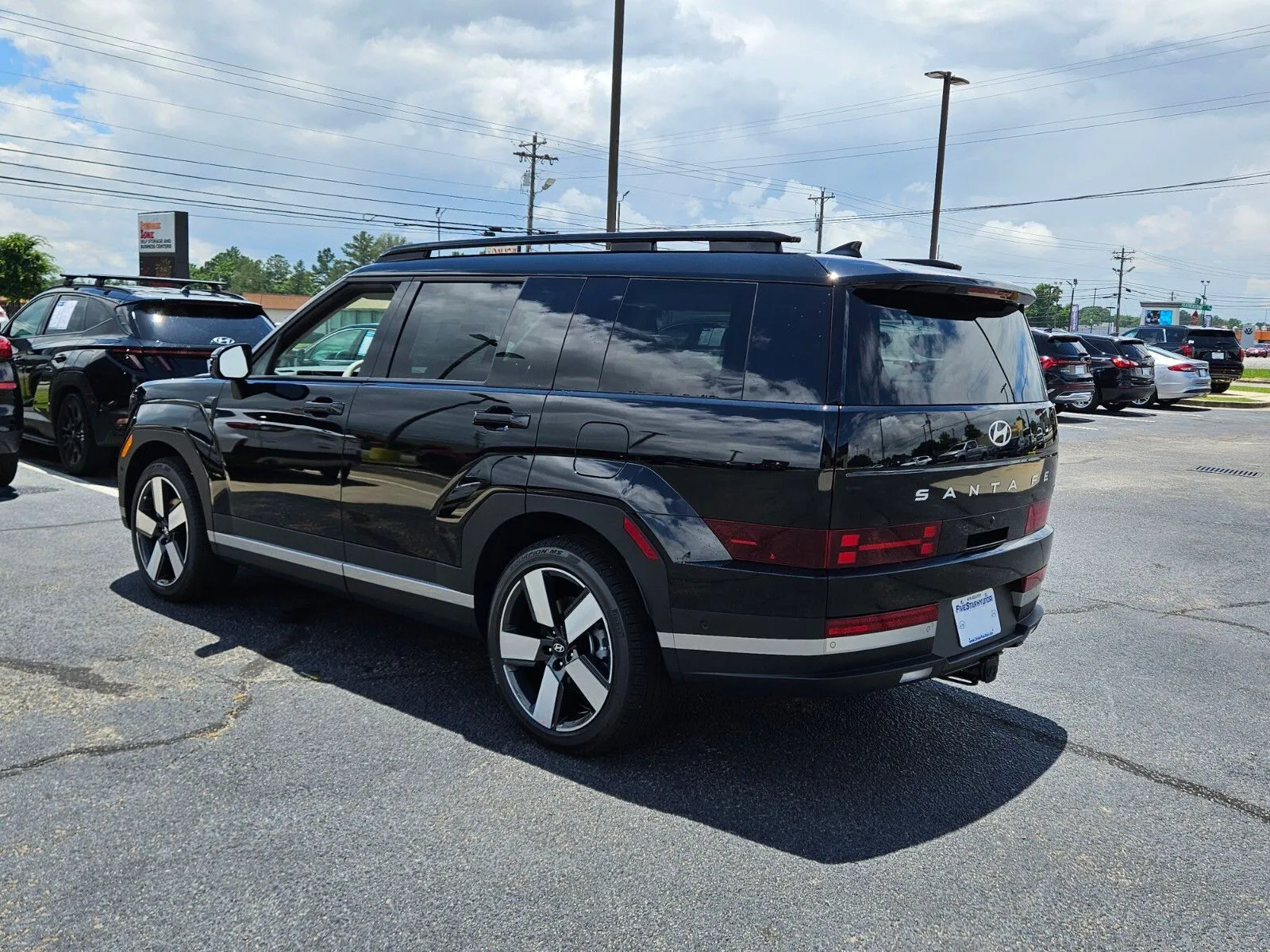 2025 Hyundai Santa Fe Limited - Photo 9