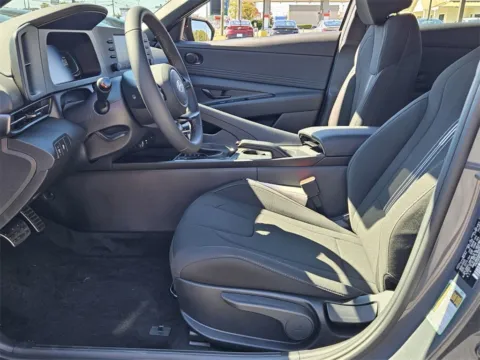 More photos of 2025 Hyundai Elantra SEL Sport at ALM Hyundai Warner Robins, GA