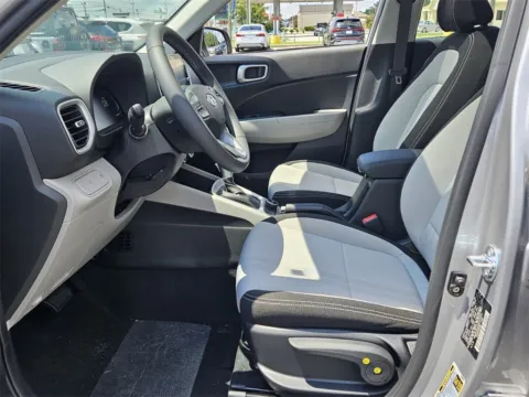 More photos of 2025 Hyundai Venue SEL at ALM Hyundai Warner Robins, GA