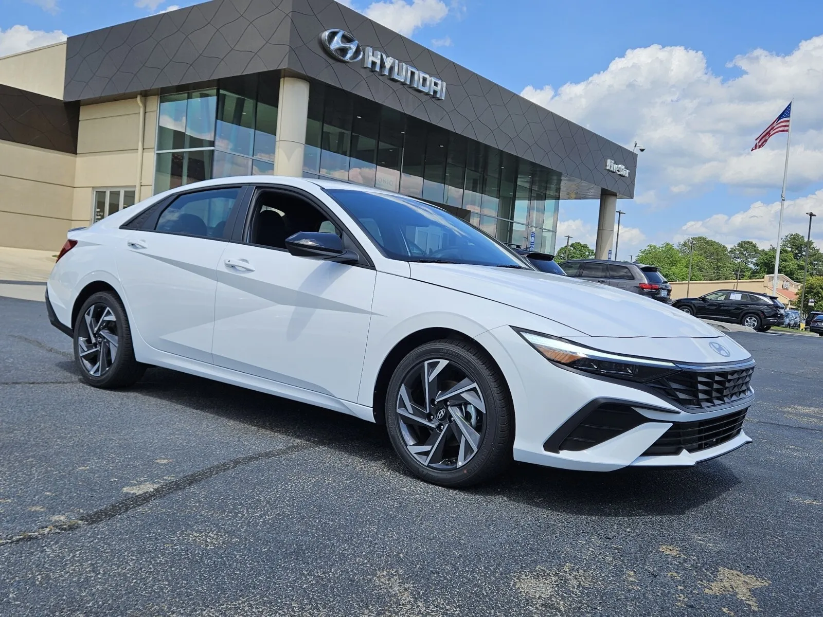 White 2025 Hyundai Elantra SEL Sport for sale in Warner Robins, GA