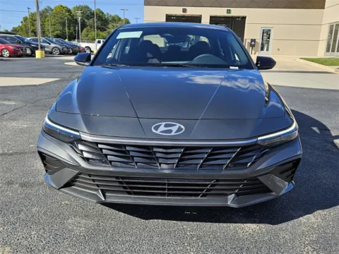 Photos of 2025 Hyundai Elantra SEL Sport for sale in Warner Robins, GA at ALM Hyundai Warner Robins