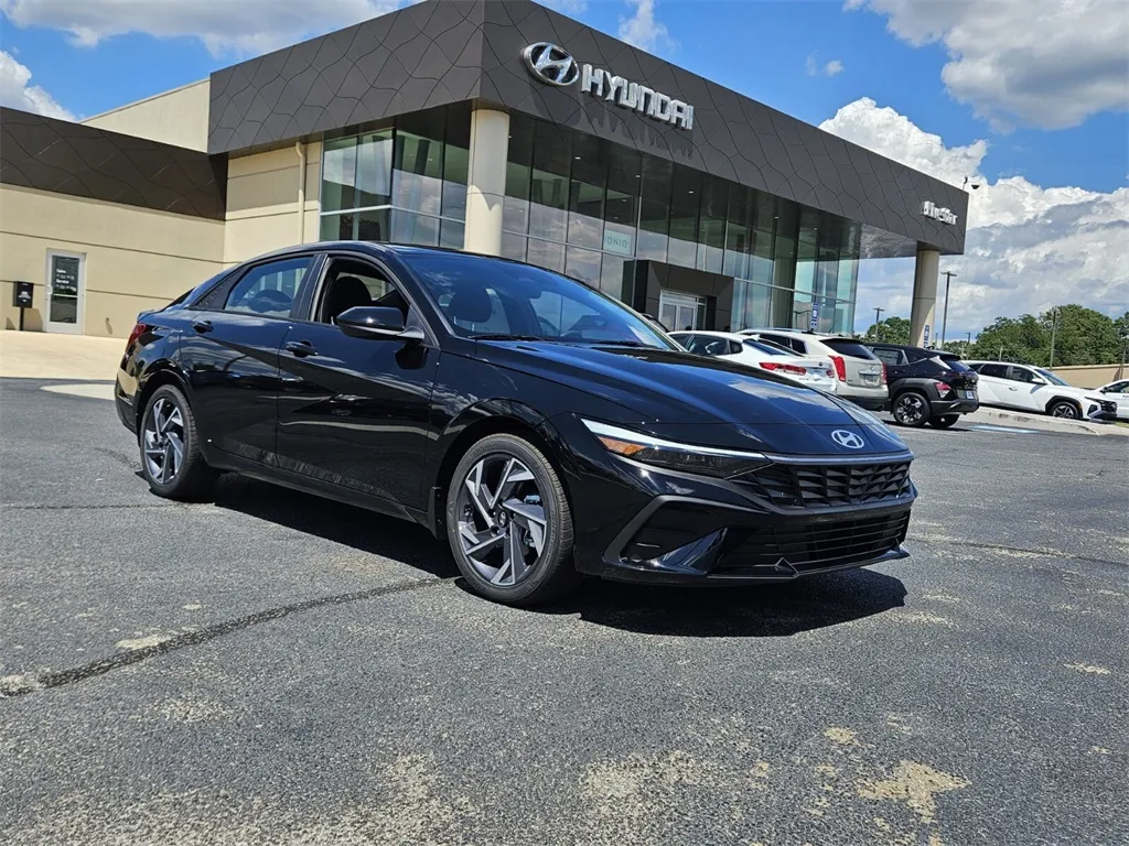 Black 2025 Hyundai Elantra SEL Sport for sale in Warner Robins, GA