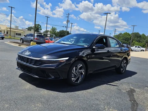 Another view of 2025 Hyundai Elantra SEL Sport for sale in Warner Robins, GA at ALM Hyundai Warner Robins