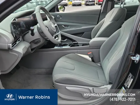 More photos of 2025 Hyundai Elantra SEL Convenience at Hyundai Warner Robins, GA