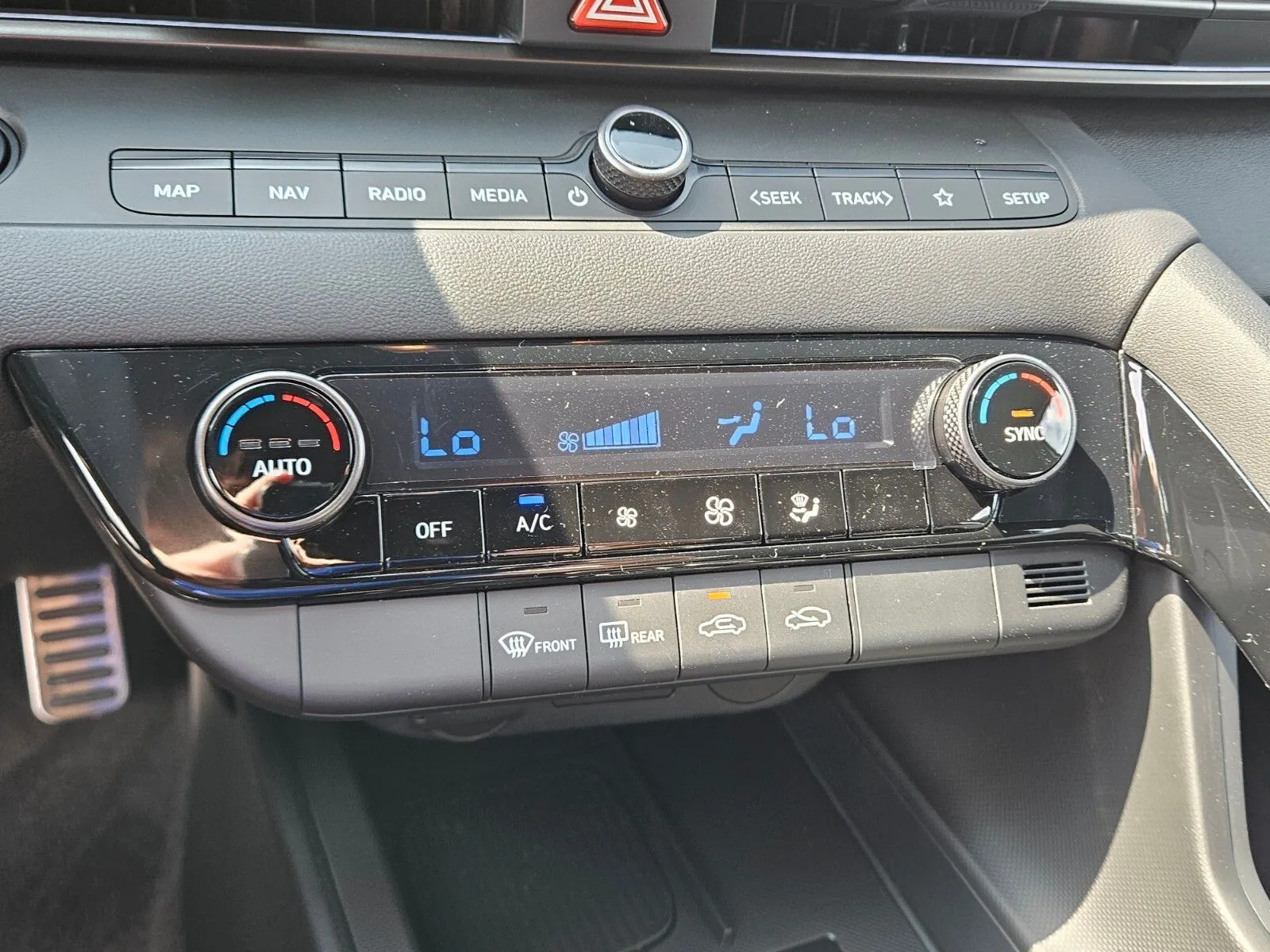 2025 Hyundai Elantra Blue - Photo 21