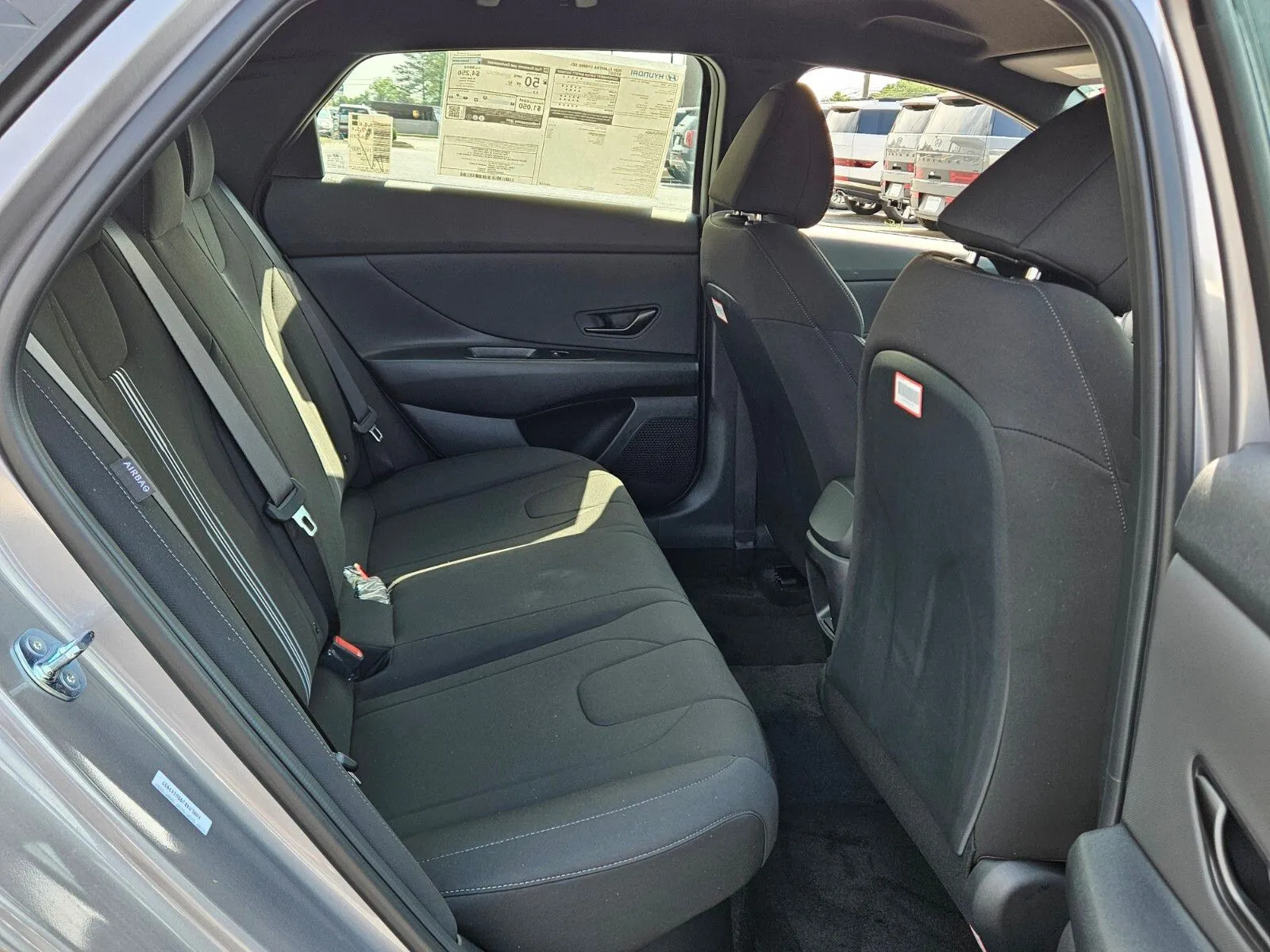 2025 Hyundai Elantra Blue - Photo 14