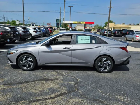 More photos of 2025 Hyundai Elantra Hybrid SEL Sport at Hyundai Warner Robins, GA