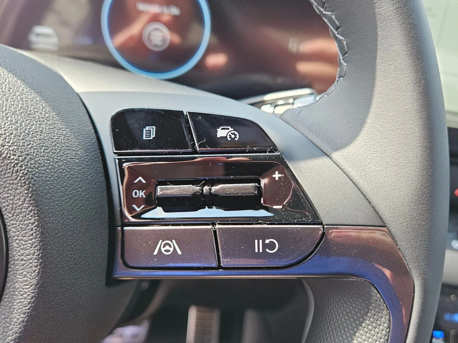 2025 Hyundai Elantra Blue - Photo 24