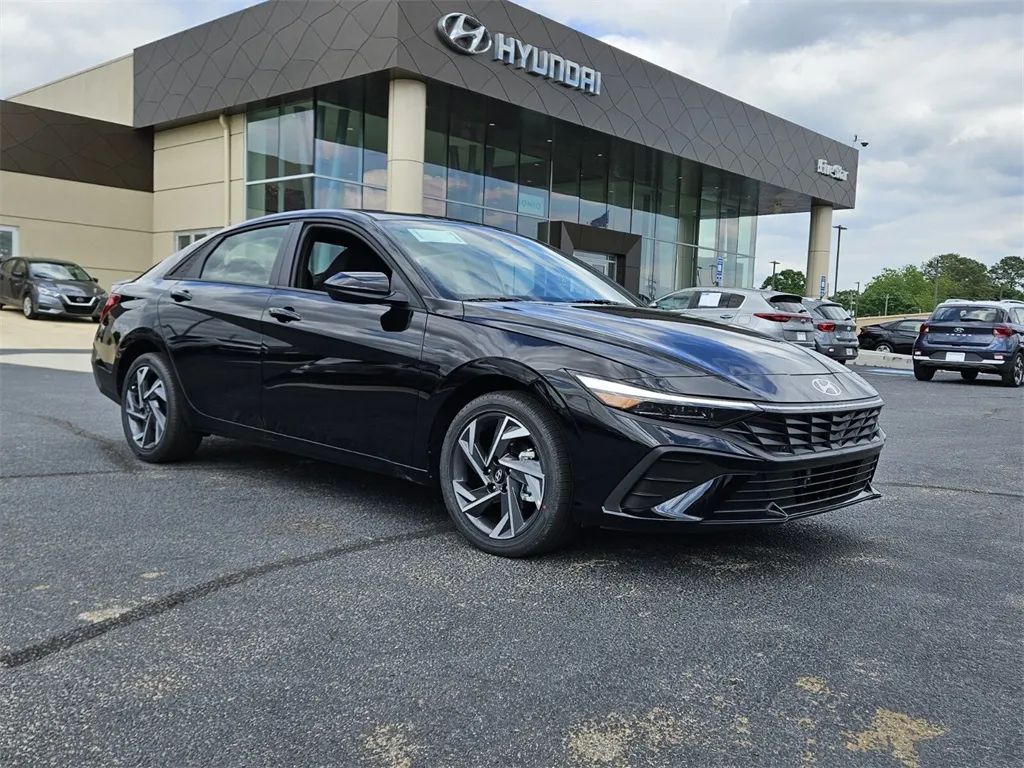 Black 2025 Hyundai Elantra Hybrid SEL Sport for sale in Warner Robins, GA