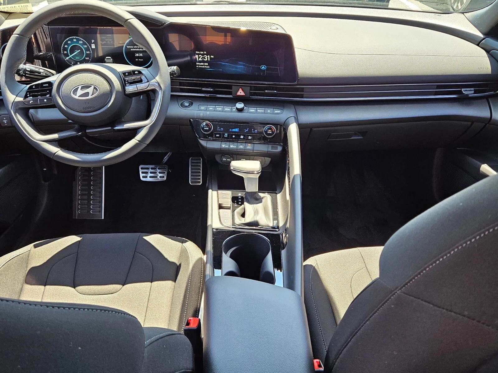 2025 Hyundai Elantra Blue - Photo 8