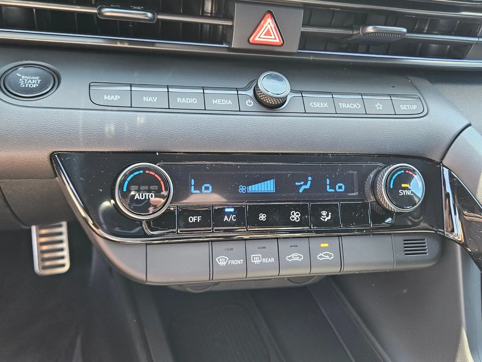 2025 Hyundai Elantra Blue - Photo 21