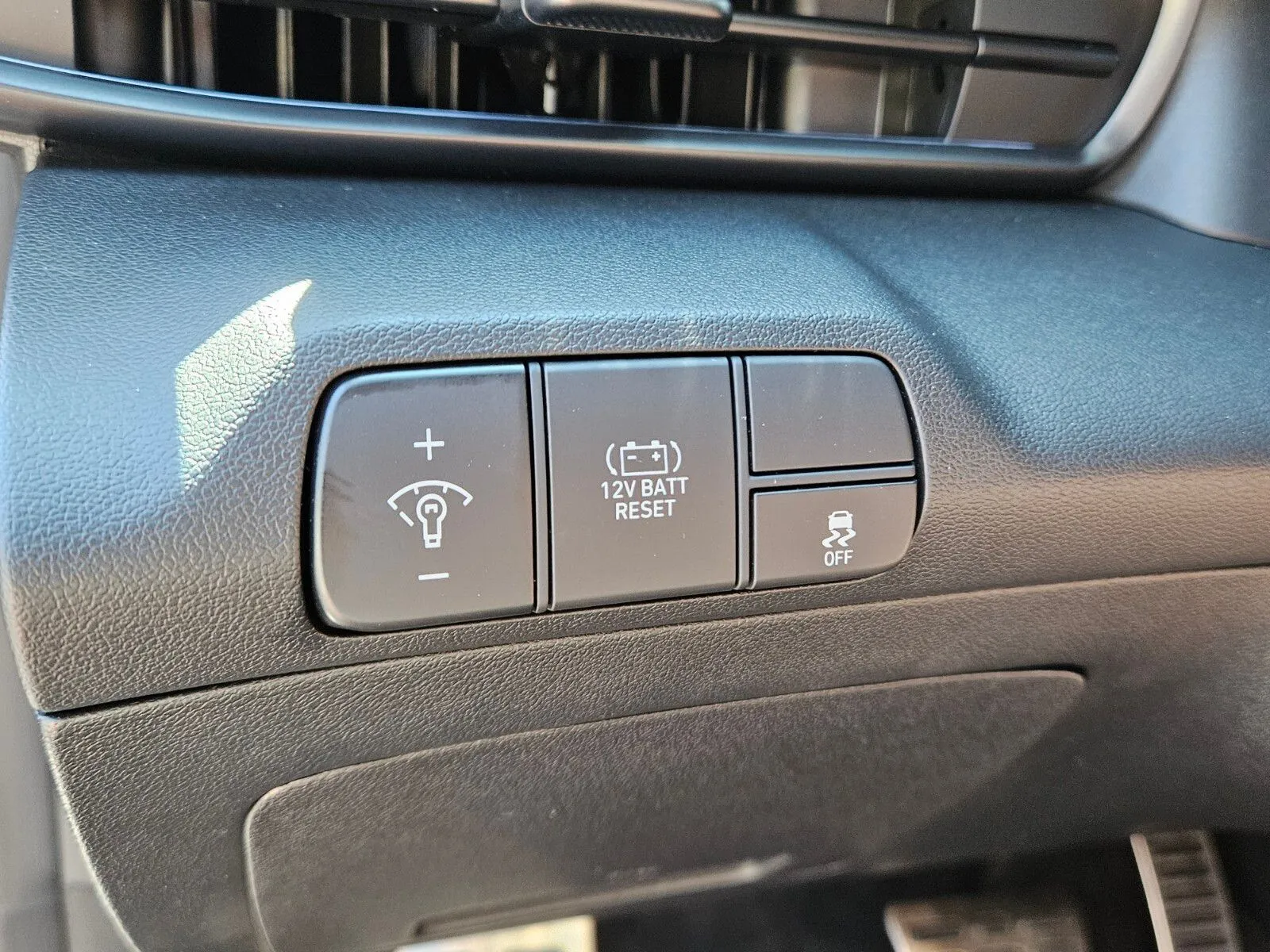 2025 Hyundai Elantra Blue - Photo 26