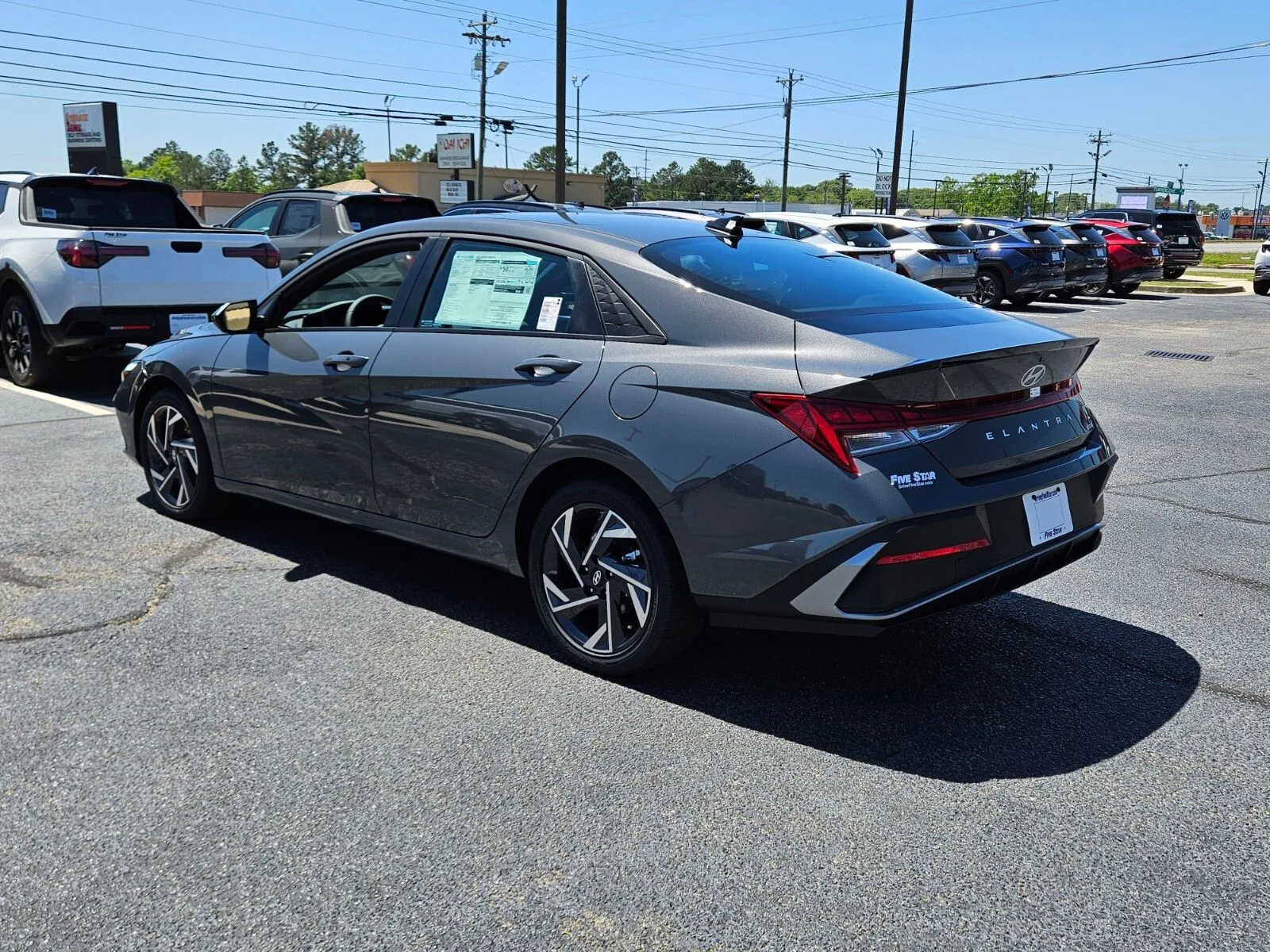 2025 Hyundai Elantra Blue - Photo 9