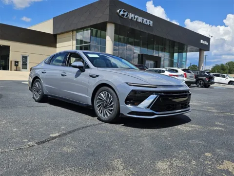 Blue 2025 Hyundai Sonata Hybrid SEL for sale in Warner Robins, GA