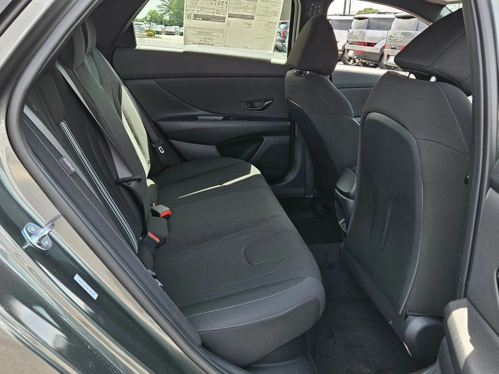 2025 Hyundai Elantra Blue - Photo 14